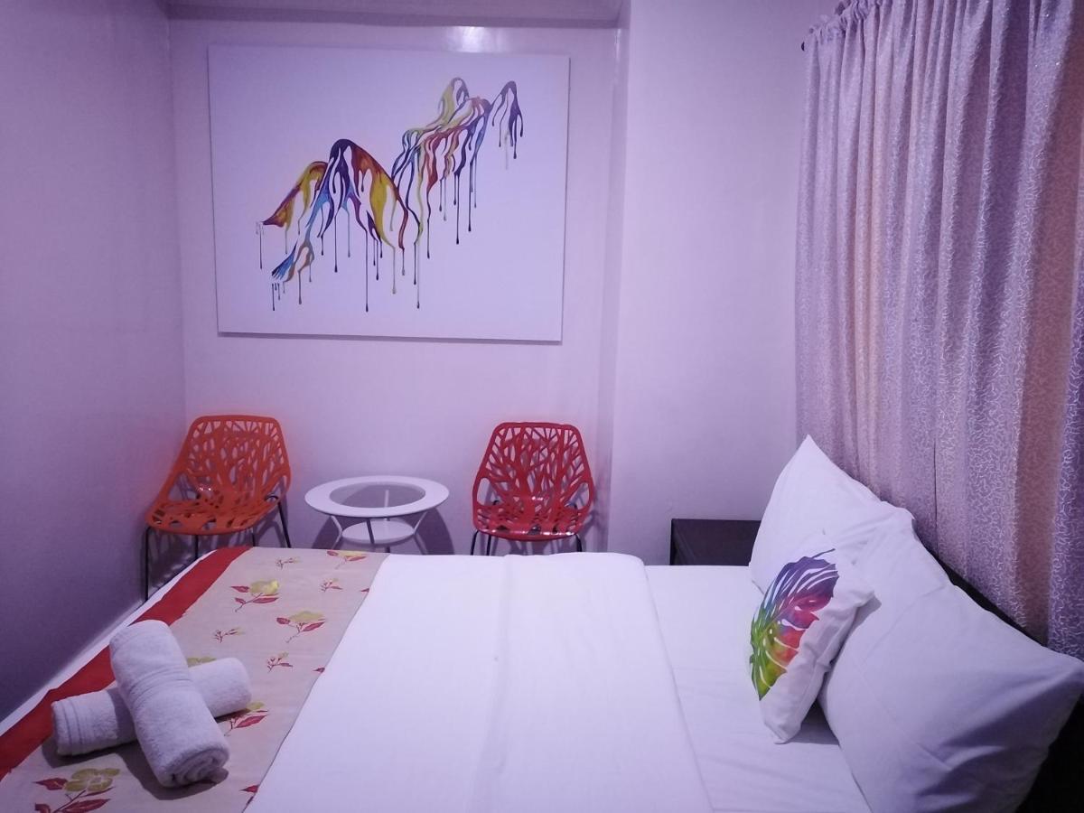 Halfway House Hostel Mactan Cebu Airport Lapu-Lapu City Exterior foto