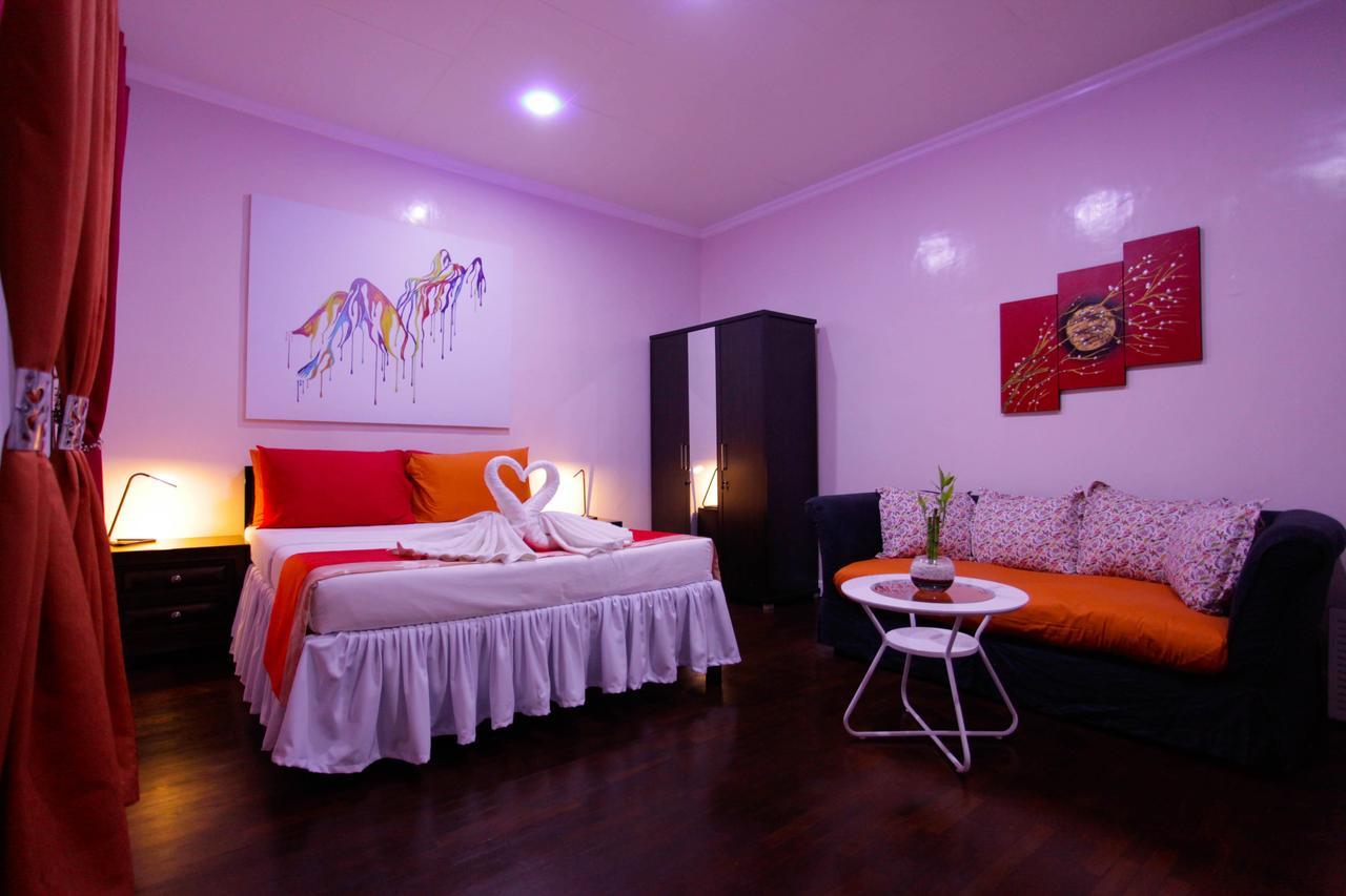 Halfway House Hostel Mactan Cebu Airport Lapu-Lapu City Exterior foto