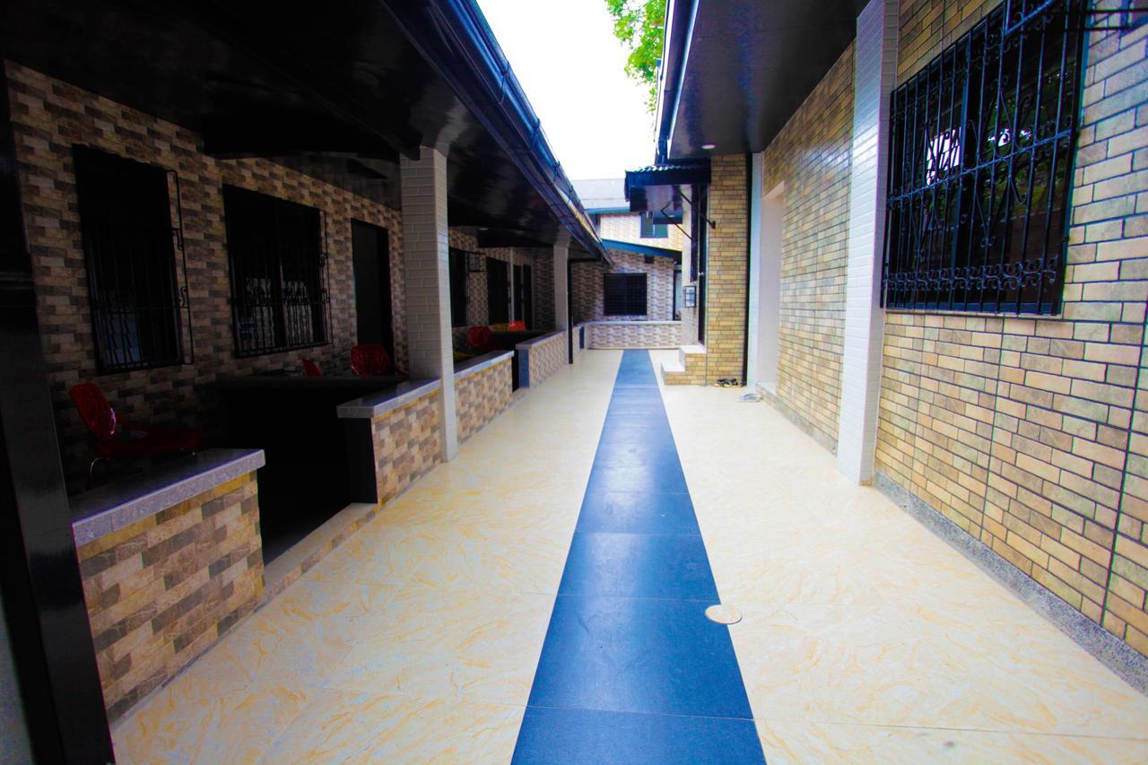 Halfway House Hostel Mactan Cebu Airport Lapu-Lapu City Exterior foto